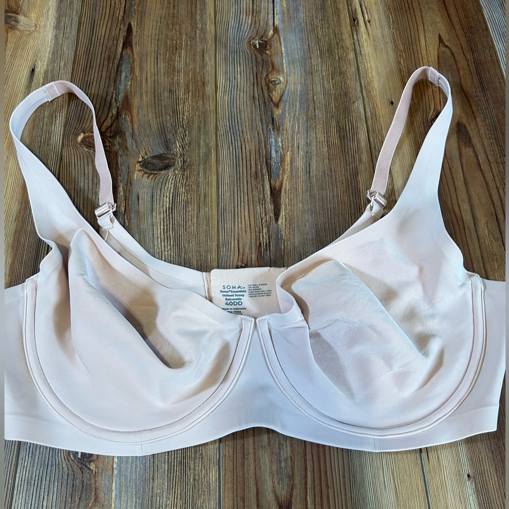 NWOT Soma Essentials Unlined Scoop Balconette 40DD